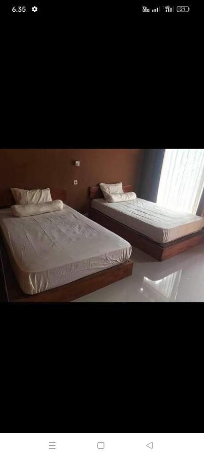 Fullmoon Homestay Kuta  Exterior photo