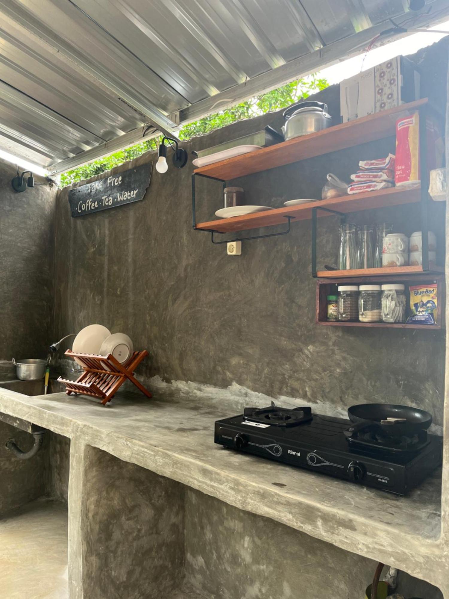 Fullmoon Homestay Kuta  Exterior photo